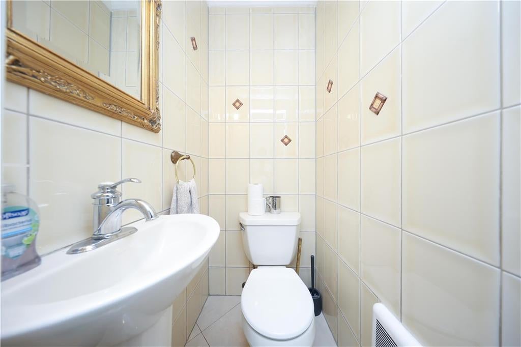 Brooklyn, New York, 11229, United States, 5 Bedrooms Bedrooms, ,3 BathroomsBathrooms,Residential,Active,1968110