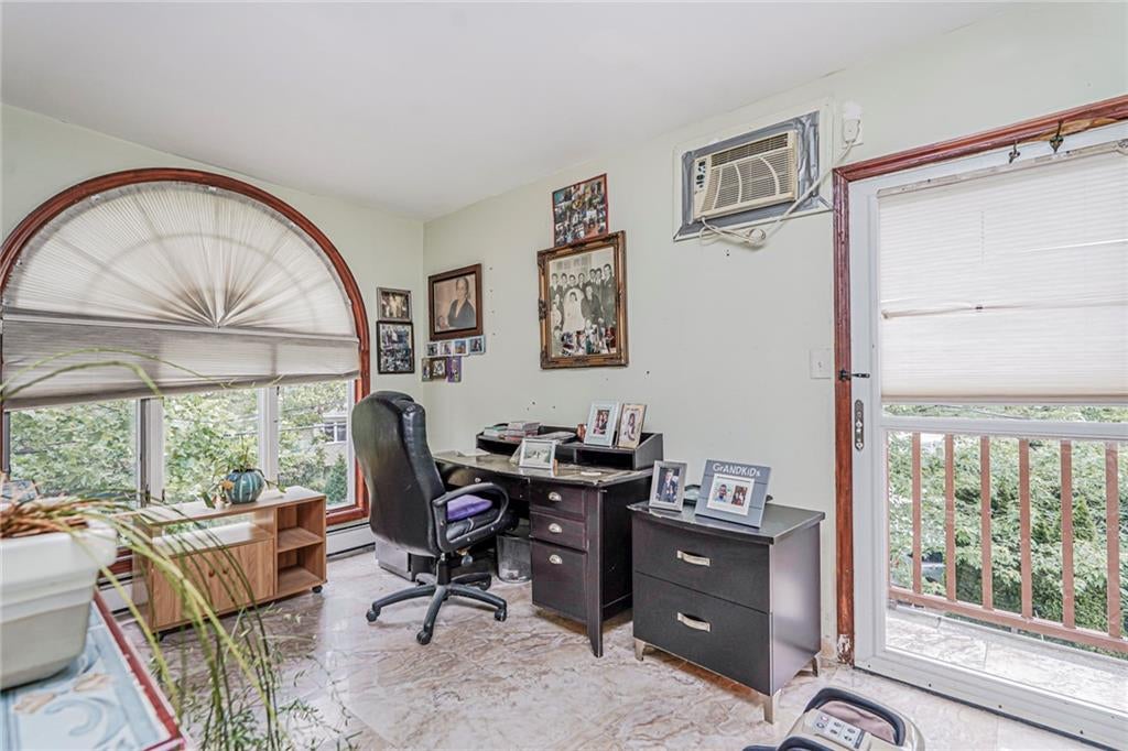 Brooklyn, New York, 11234, United States, 4 Bedrooms Bedrooms, ,7 BathroomsBathrooms,Residential,Active,1859380