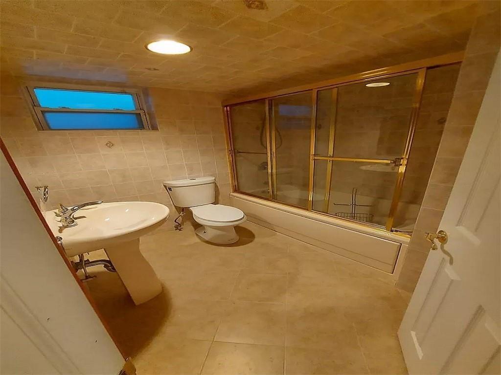 Brooklyn, New York, 11223, United States, 4 Bedrooms Bedrooms, ,3 BathroomsBathrooms,Residential,Active,2007349