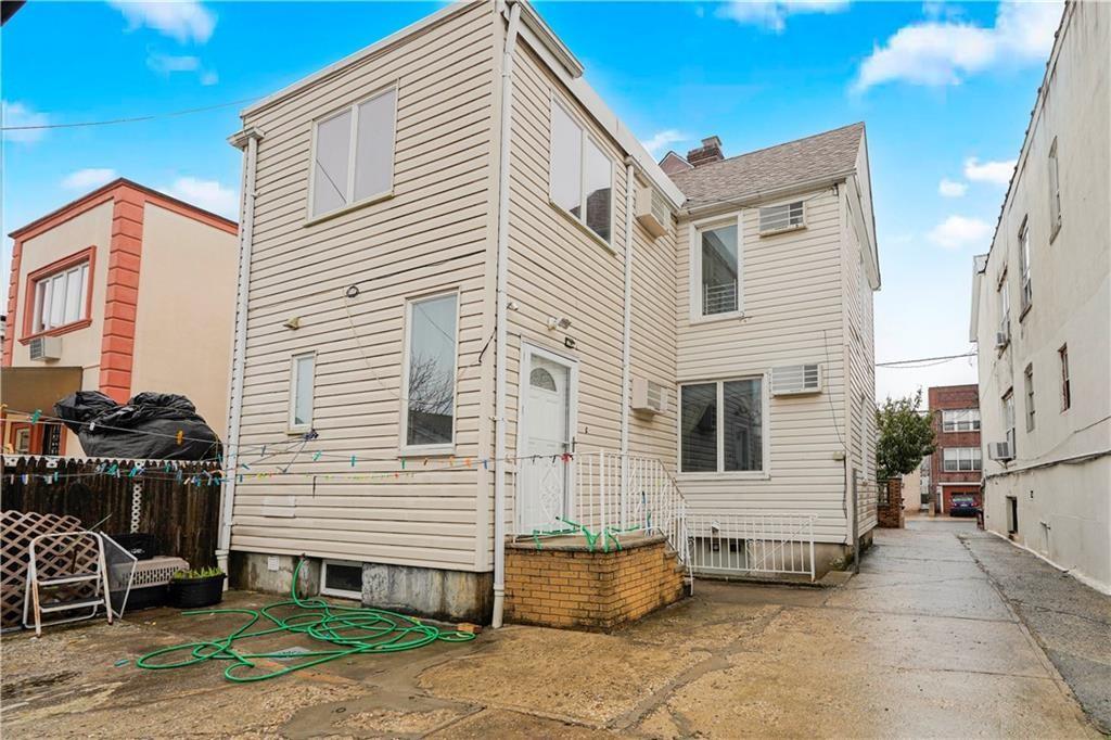 Brooklyn, New York, 11228, United States, 4 Bedrooms Bedrooms, ,3 BathroomsBathrooms,Residential,Active,1894180