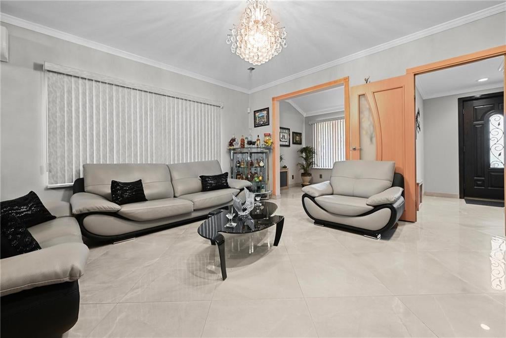 Brooklyn, New York, 11204, United States, 3 Bedrooms Bedrooms, ,2 BathroomsBathrooms,Residential,Active,1954030