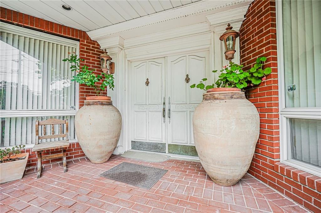 Brooklyn, New York, 11234, United States, 4 Bedrooms Bedrooms, ,7 BathroomsBathrooms,Residential,Active,1859380