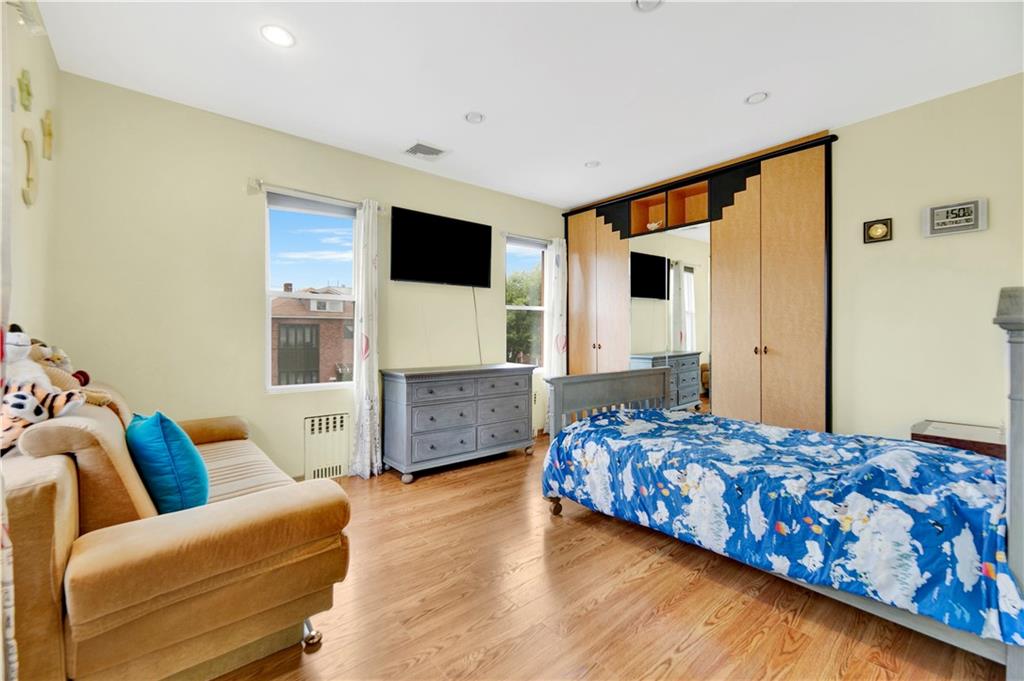 Brooklyn, New York, 11214, United States, ,Residential,Pending,1702499