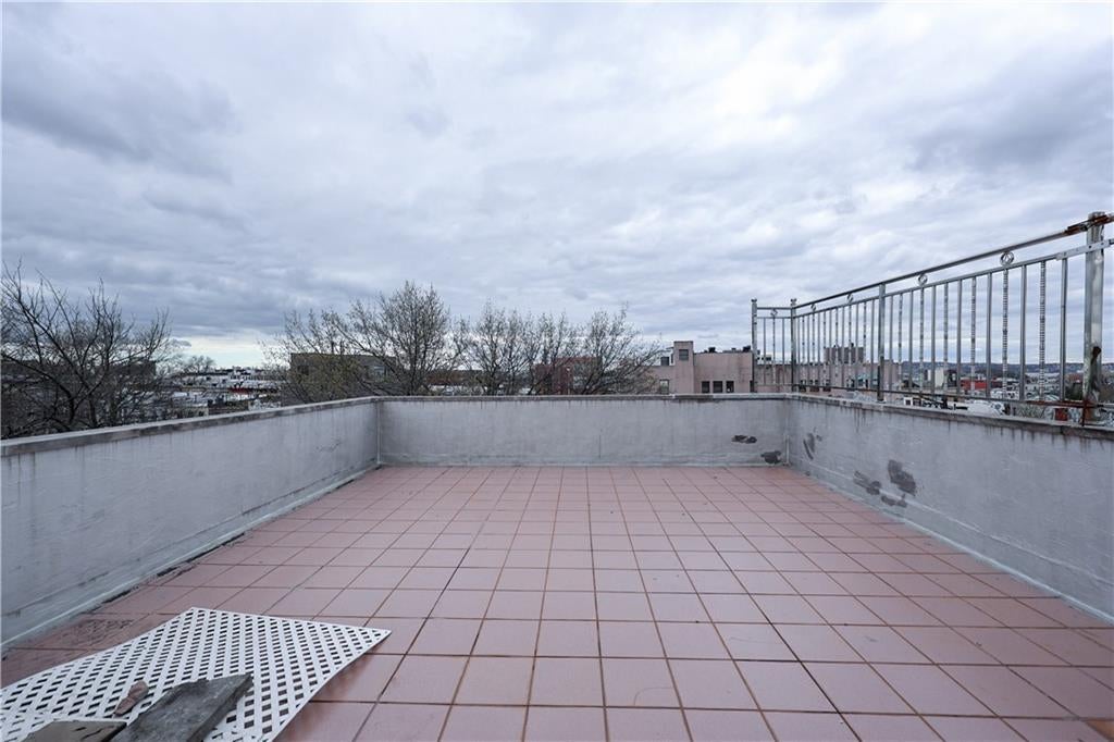 Brooklyn, New York, 11220, United States, ,Residential,Active,1899872