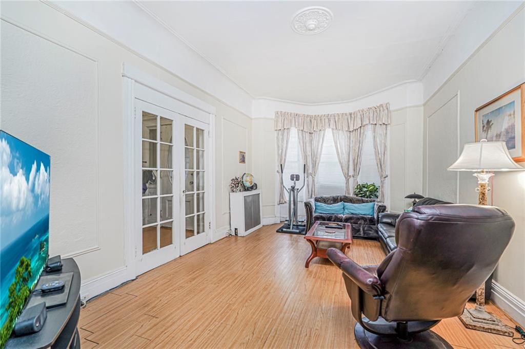 Brooklyn, New York, 11219, United States, 4 Bedrooms Bedrooms, ,3 BathroomsBathrooms,Residential,Active,2009183