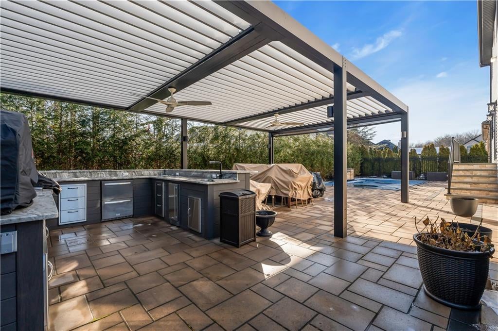 Staten Island, New York, 10307, United States, 4 Bedrooms Bedrooms, ,4 BathroomsBathrooms,Residential,Active,2009406