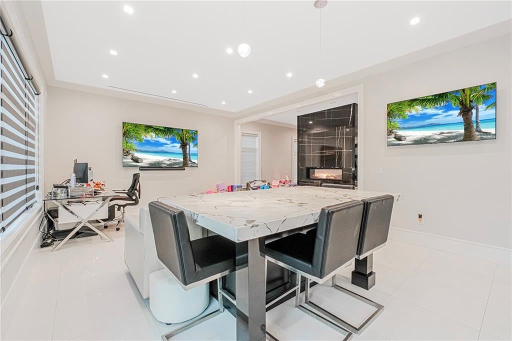 Staten Island, New York, 10304, United States, 4 Bedrooms Bedrooms, ,4 BathroomsBathrooms,Residential,Active,1968381