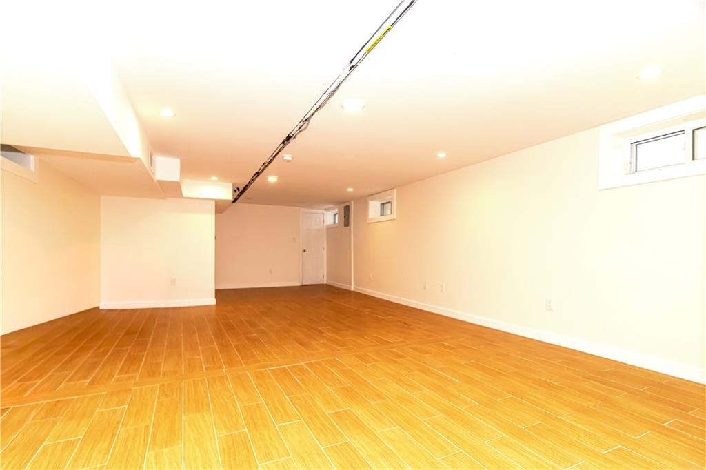 Brooklyn, New York, 11210, United States, 3 Bedrooms Bedrooms, ,3 BathroomsBathrooms,Residential,Active,1920267
