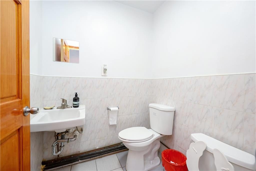 Brooklyn, New York, 11220, United States, ,Residential,Active,1899872