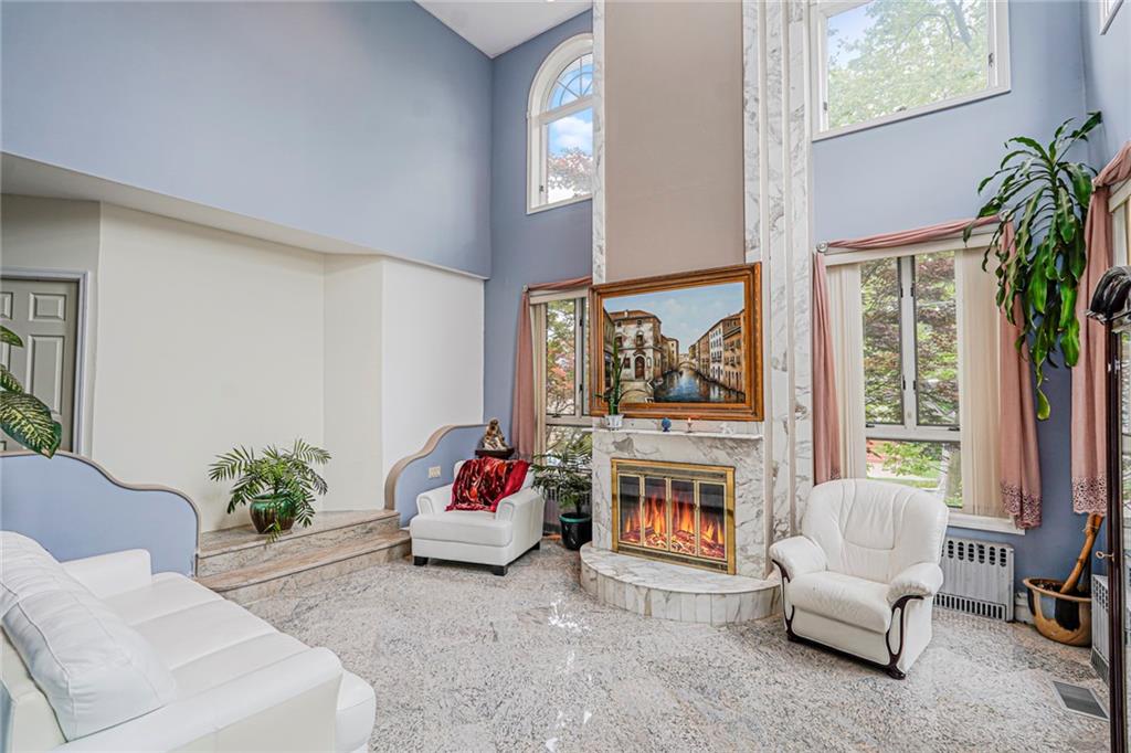 Brooklyn, New York, 11234, United States, 4 Bedrooms Bedrooms, ,7 BathroomsBathrooms,Residential,Active,1859380