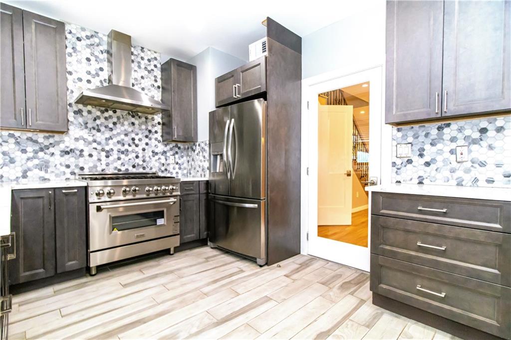 Brooklyn, New York, 11210, United States, 3 Bedrooms Bedrooms, ,3 BathroomsBathrooms,Residential,Active,1920267