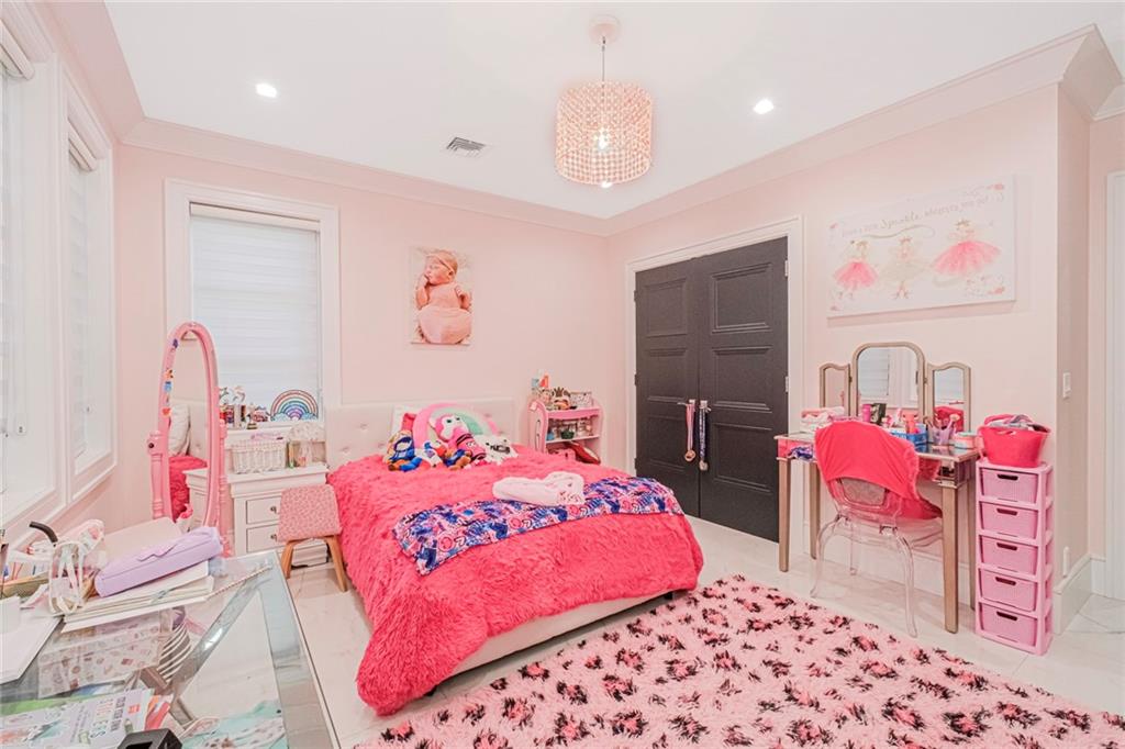 Staten Island, New York, 10304, United States, 4 Bedrooms Bedrooms, ,4 BathroomsBathrooms,Residential,Active,1968381