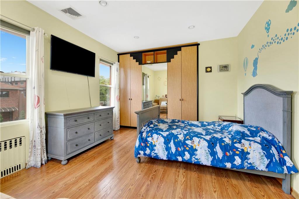 Brooklyn, New York, 11214, United States, ,Residential,Pending,1702499
