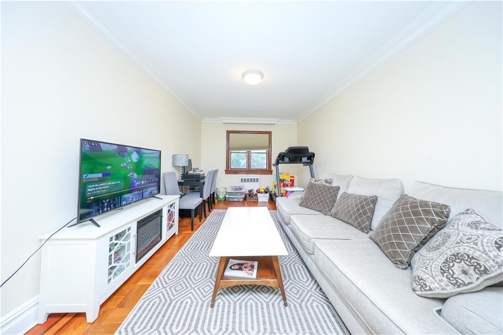 Brooklyn, New York, 11229, United States, 5 Bedrooms Bedrooms, ,3 BathroomsBathrooms,Residential,Active,1968110