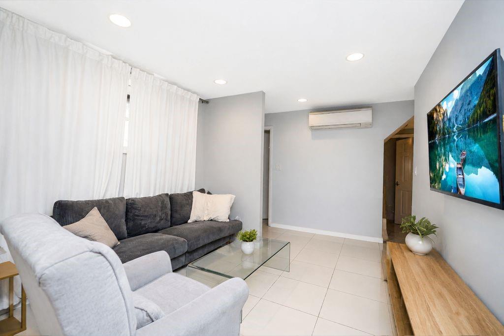 Brooklyn, New York, 11229, United States, 6 Bedrooms Bedrooms, ,4 BathroomsBathrooms,Residential,Active,2051996