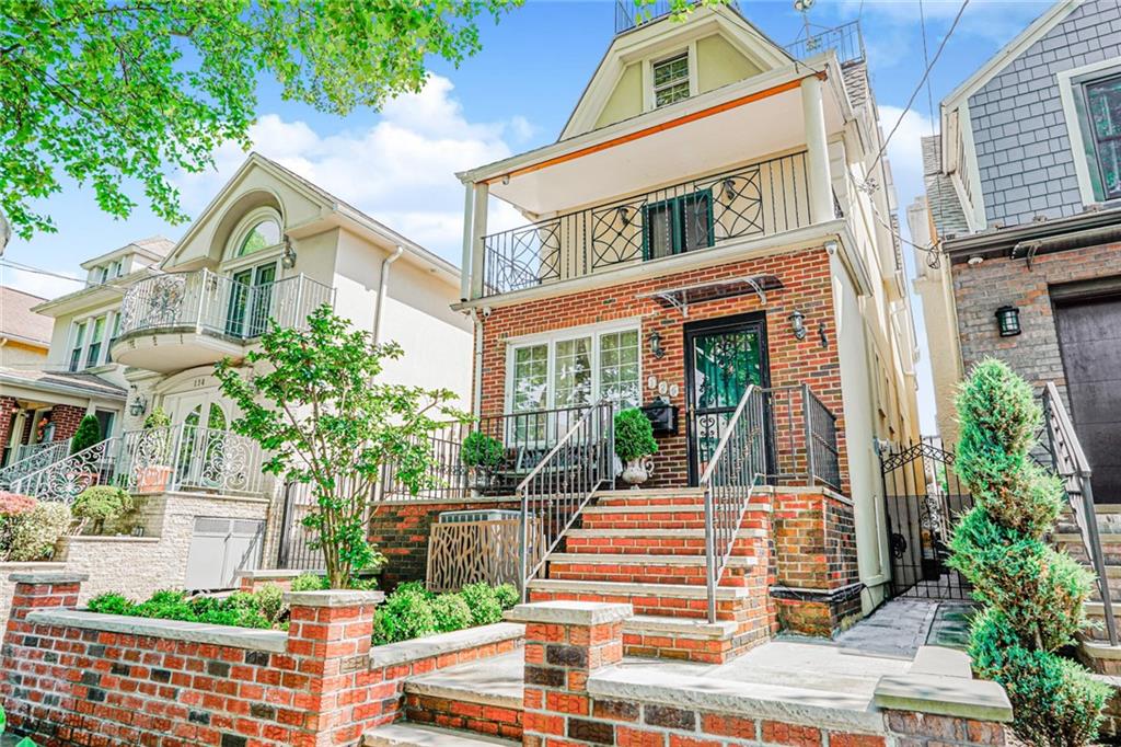 Brooklyn, New York, 11209, United States, 3 Bedrooms Bedrooms, ,2 BathroomsBathrooms,Residential,Active,1834476