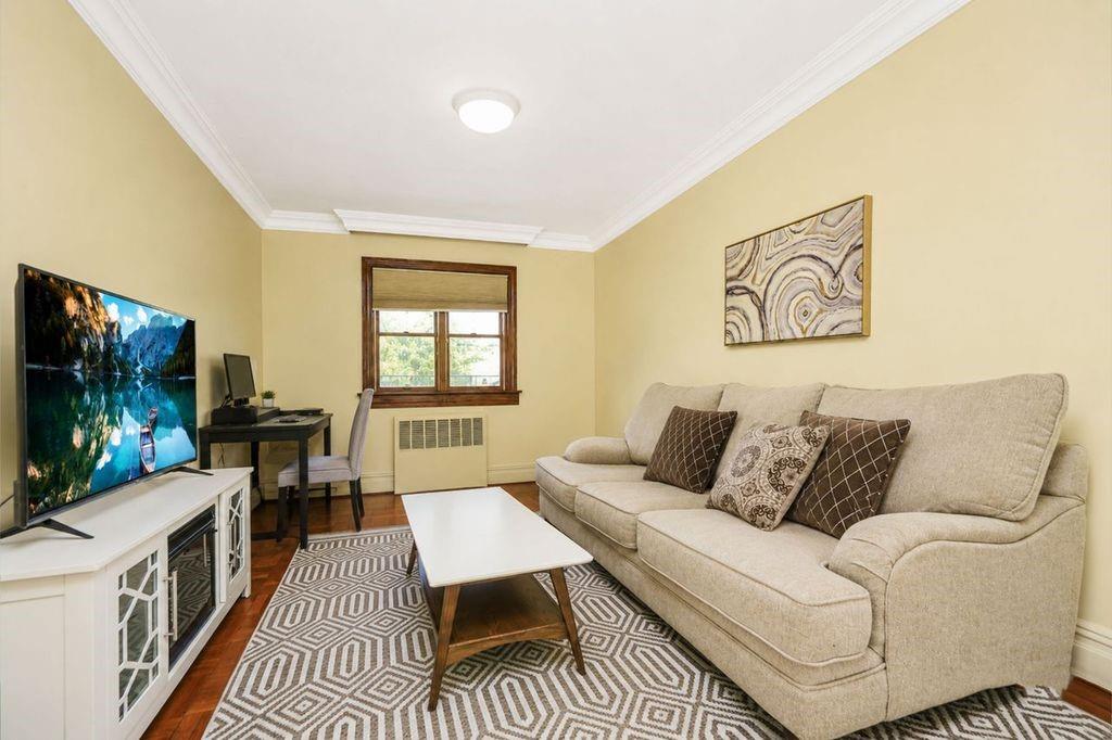 Brooklyn, New York, 11229, United States, 6 Bedrooms Bedrooms, ,4 BathroomsBathrooms,Residential,Active,2051996