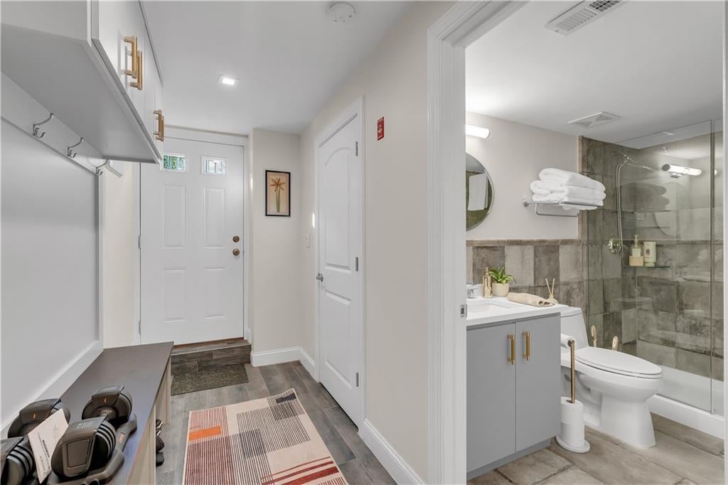 Staten Island, New York, 10307, United States, 4 Bedrooms Bedrooms, ,4 BathroomsBathrooms,Residential,Active,2009406