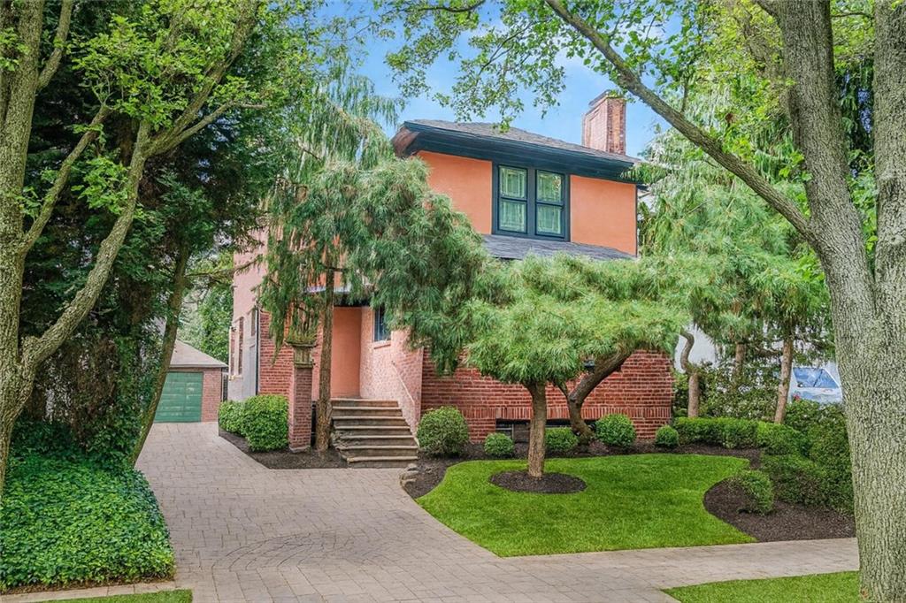 Brooklyn, New York, 11210, United States, 3 Bedrooms Bedrooms, ,2 BathroomsBathrooms,Residential,Active,1922277