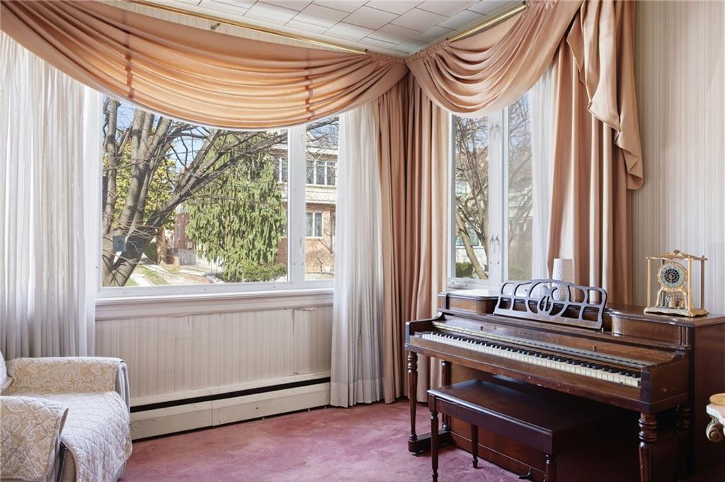 Brooklyn, New York, 11209, United States, 3 Bedrooms Bedrooms, ,2 BathroomsBathrooms,Residential,Active,2043123