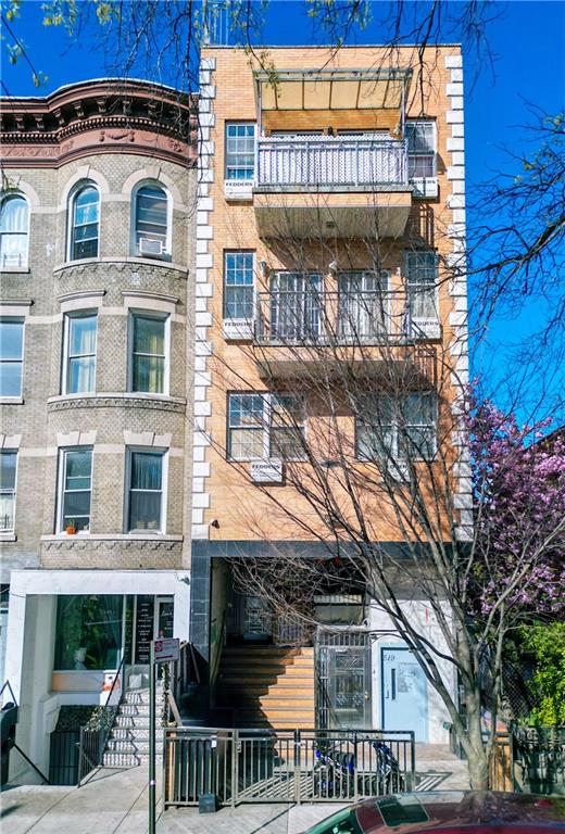 Brooklyn, New York, 11220, United States, ,Residential,Active,1899872