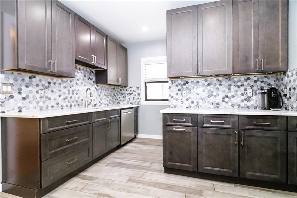 Brooklyn, New York, 11210, United States, 3 Bedrooms Bedrooms, ,3 BathroomsBathrooms,Residential,Active,1920267