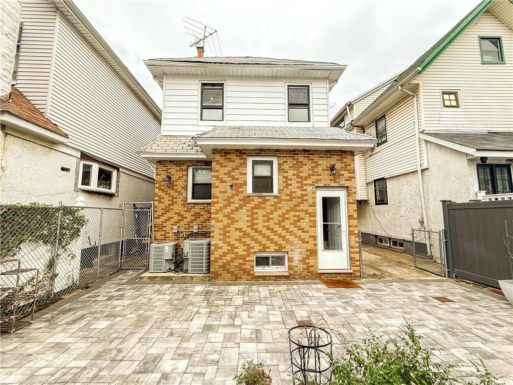 Brooklyn, New York, 11210, United States, 3 Bedrooms Bedrooms, ,3 BathroomsBathrooms,Residential,Active,1920267