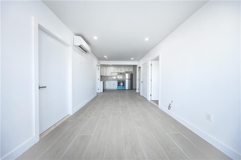 Flushing, New York, 11358, United States, ,Commercial,Active,1945081