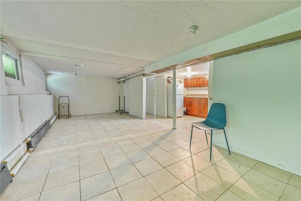 Brooklyn, New York, 11220, United States, 5 Bedrooms Bedrooms, ,3 BathroomsBathrooms,Residential,Active,1867909