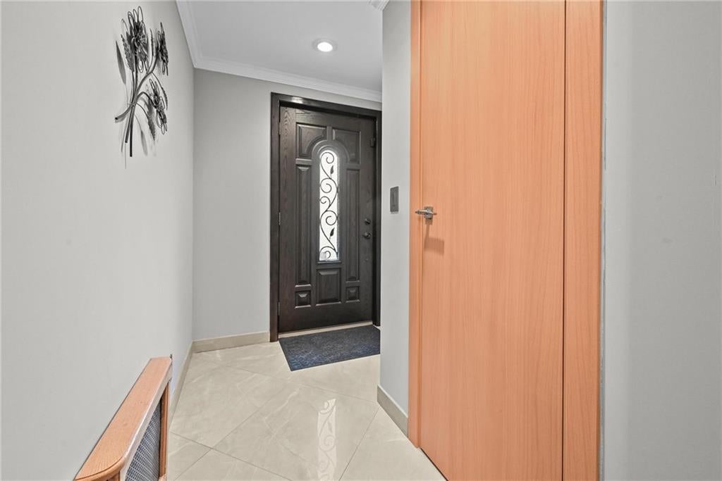 Brooklyn, New York, 11204, United States, 3 Bedrooms Bedrooms, ,2 BathroomsBathrooms,Residential,Active,1954030