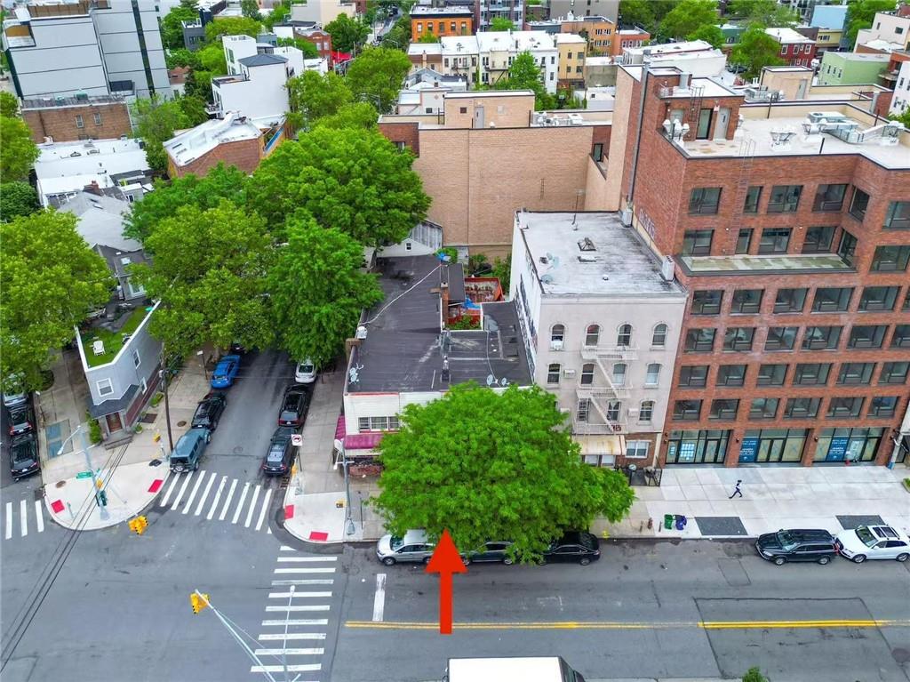 Brooklyn, New York, 11211, United States, ,Residential,Active,1841294