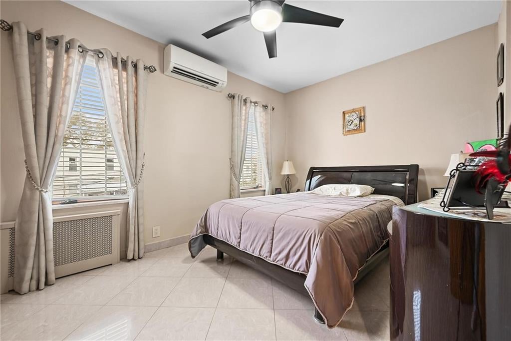 Brooklyn, New York, 11204, United States, 3 Bedrooms Bedrooms, ,2 BathroomsBathrooms,Residential,Active,1954030