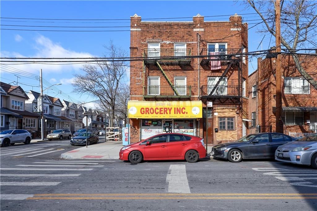 Brooklyn, New York, 11223, United States, ,Residential,Active,1876682