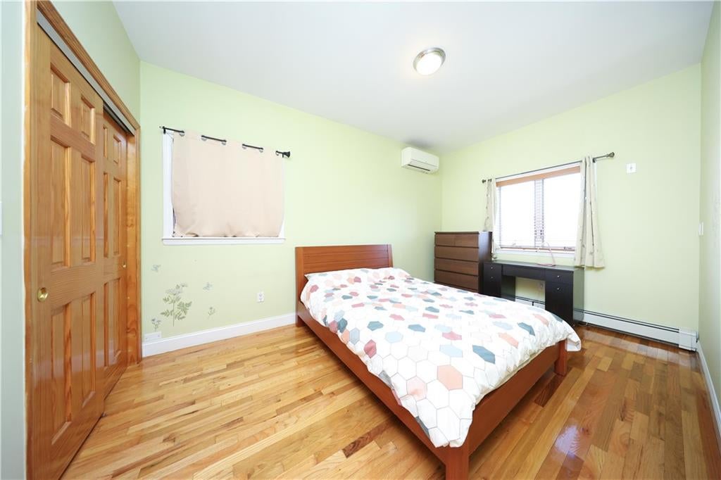 Brooklyn, New York, 11228, United States, 4 Bedrooms Bedrooms, ,3 BathroomsBathrooms,Residential,Active,1967314