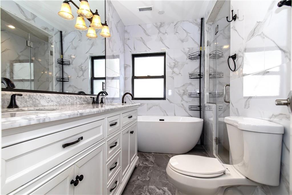Brooklyn, New York, 11210, United States, 3 Bedrooms Bedrooms, ,3 BathroomsBathrooms,Residential,Active,1920267