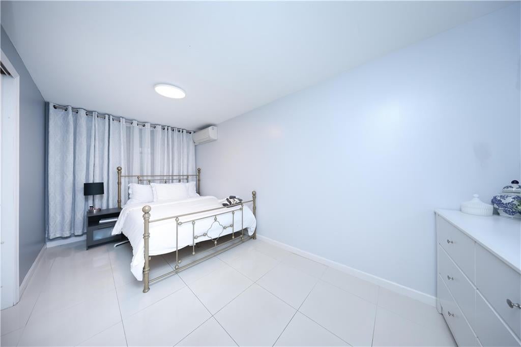 Brooklyn, New York, 11229, United States, 5 Bedrooms Bedrooms, ,3 BathroomsBathrooms,Residential,Active,1968110