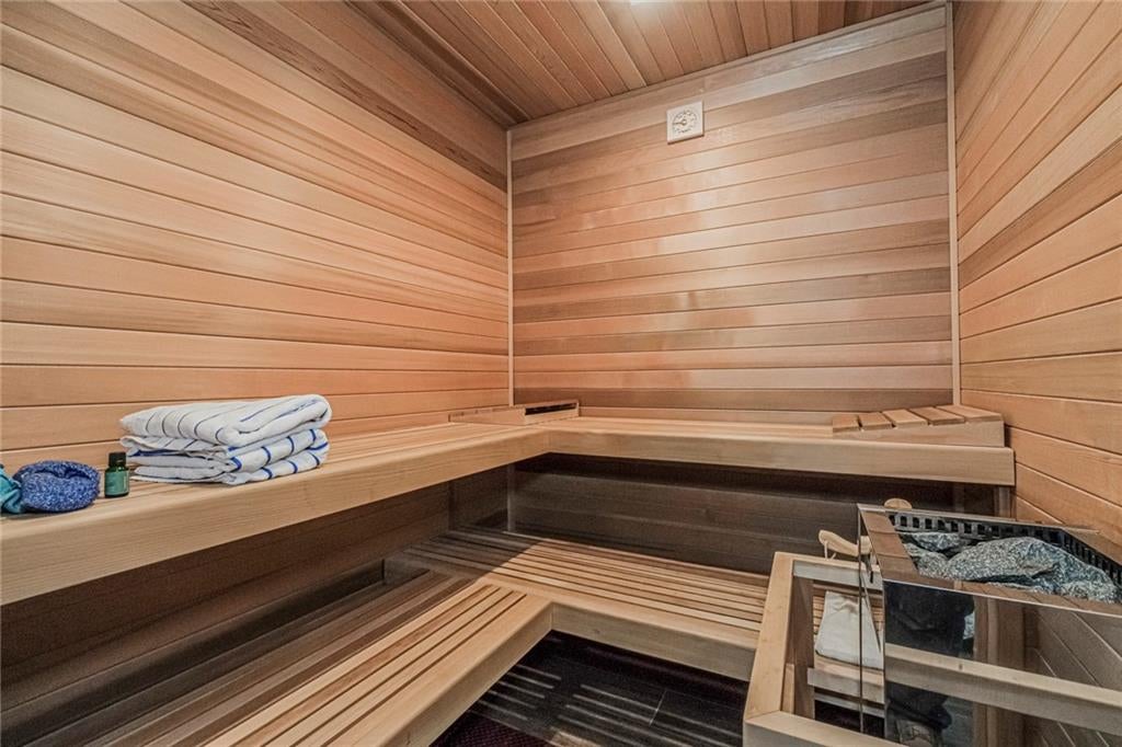 Staten Island, New York, 10304, United States, 4 Bedrooms Bedrooms, ,4 BathroomsBathrooms,Residential,Active,1968381