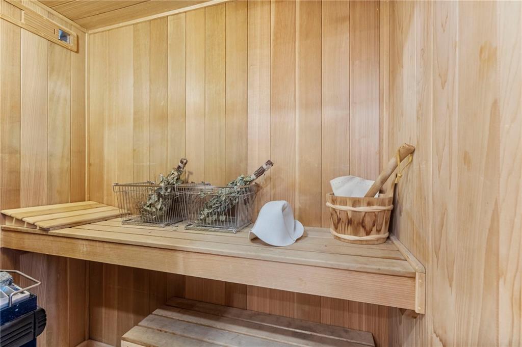 Brooklyn, New York, 11235, United States, 3 Bedrooms Bedrooms, ,3 BathroomsBathrooms,Residential,Active,2043829