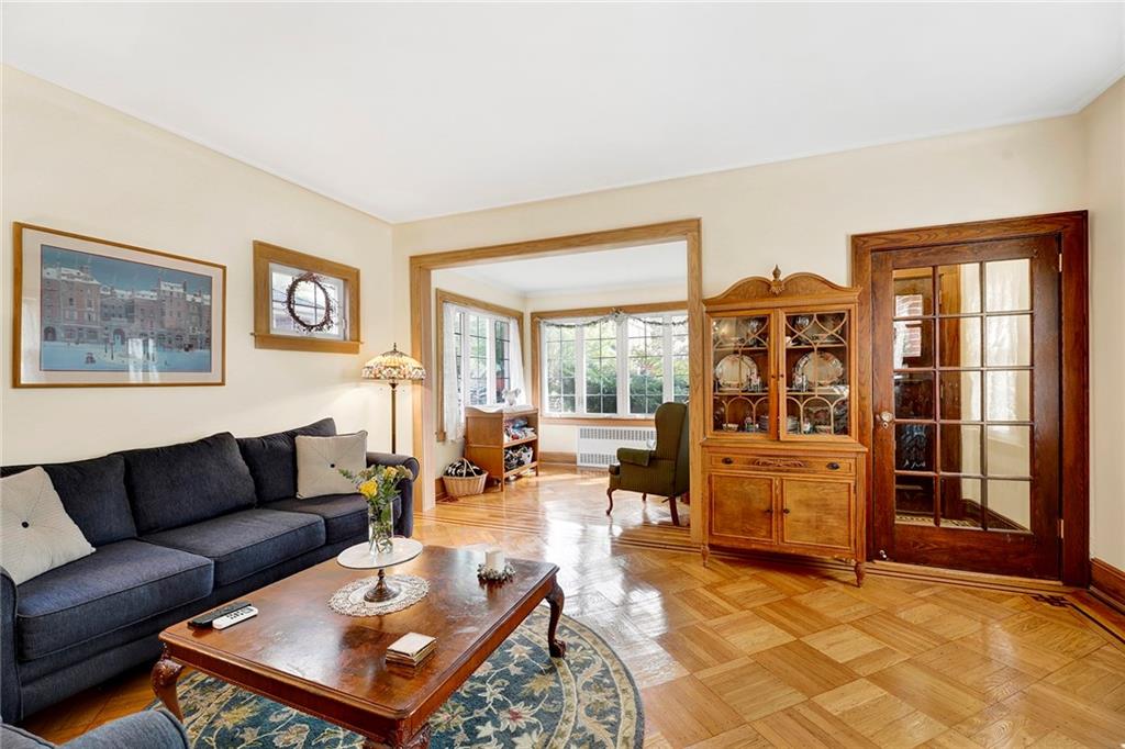 Brooklyn, New York, 11209, United States, 3 Bedrooms Bedrooms, ,3 BathroomsBathrooms,Residential,Active,1927679