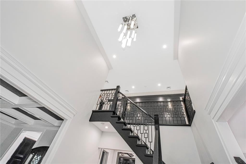 Staten Island, New York, 10304, United States, 4 Bedrooms Bedrooms, ,4 BathroomsBathrooms,Residential,Active,1968381