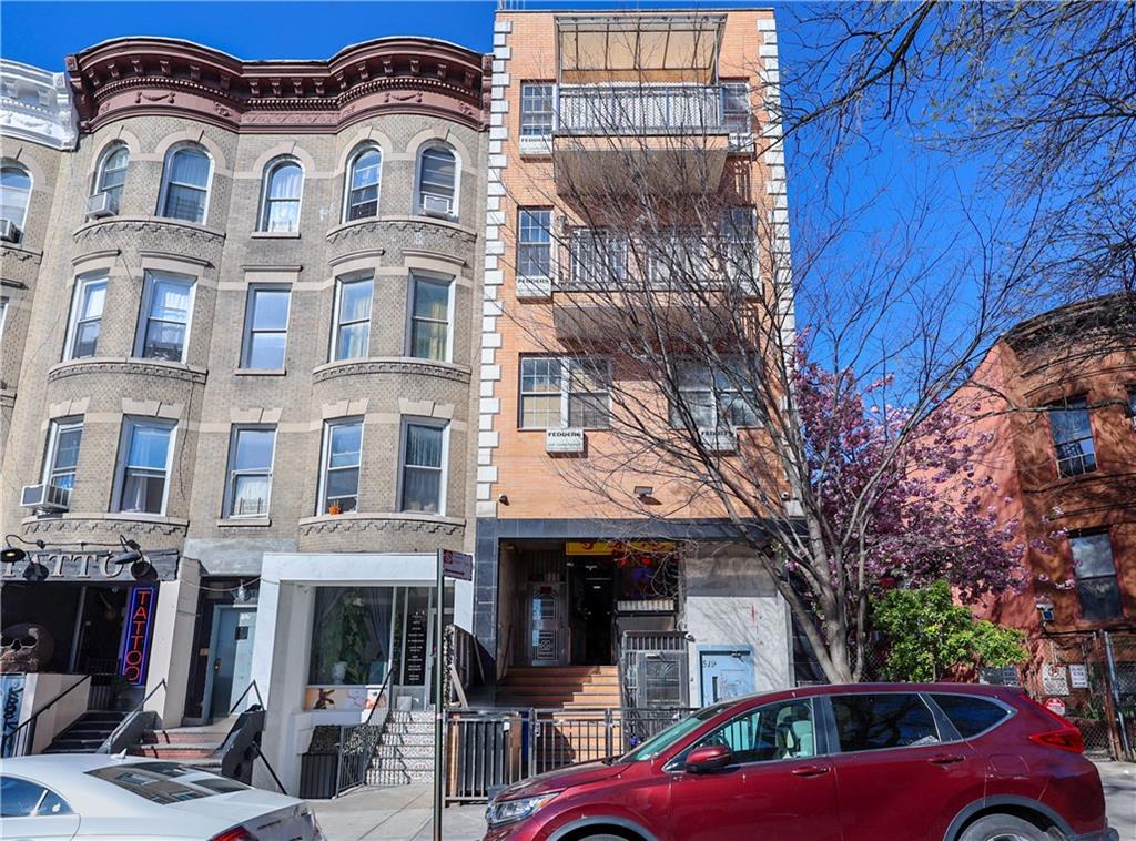 Brooklyn, New York, 11220, United States, ,Residential,Active,1899872