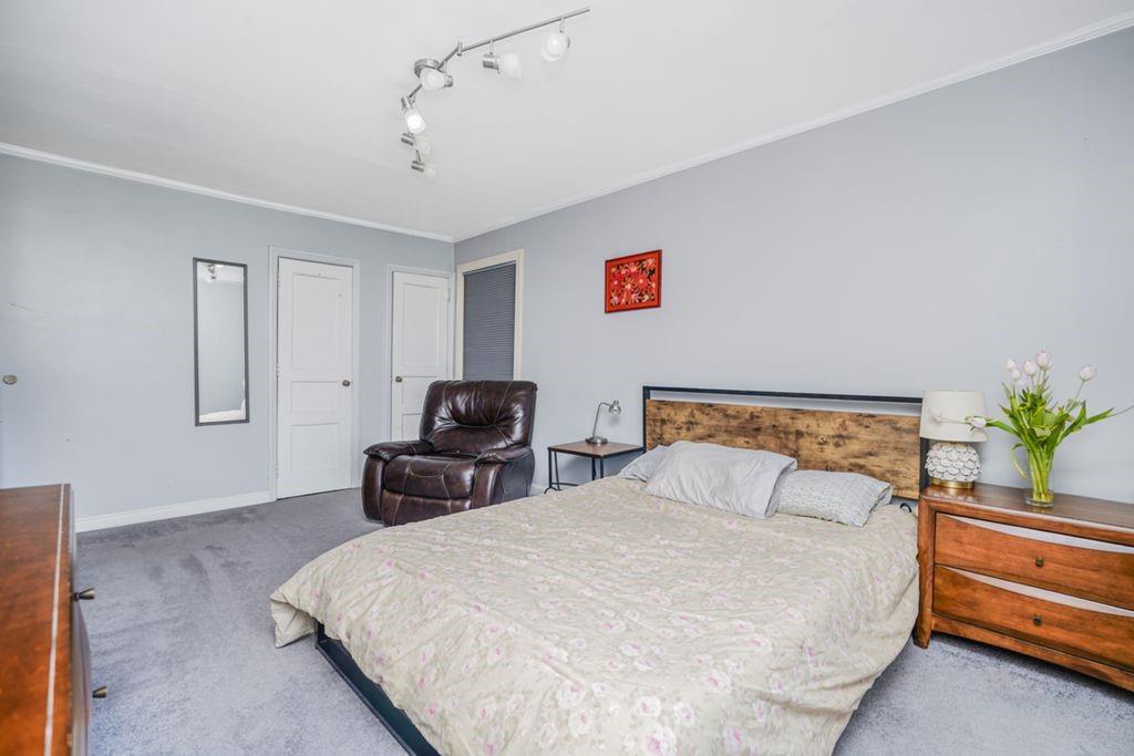 Brooklyn, New York, 11229, United States, 6 Bedrooms Bedrooms, ,4 BathroomsBathrooms,Residential,Active,2051996