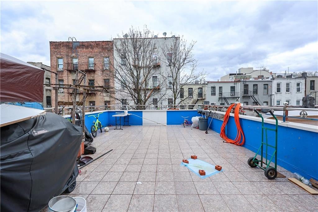 Brooklyn, New York, 11220, United States, ,Residential,Active,1899872