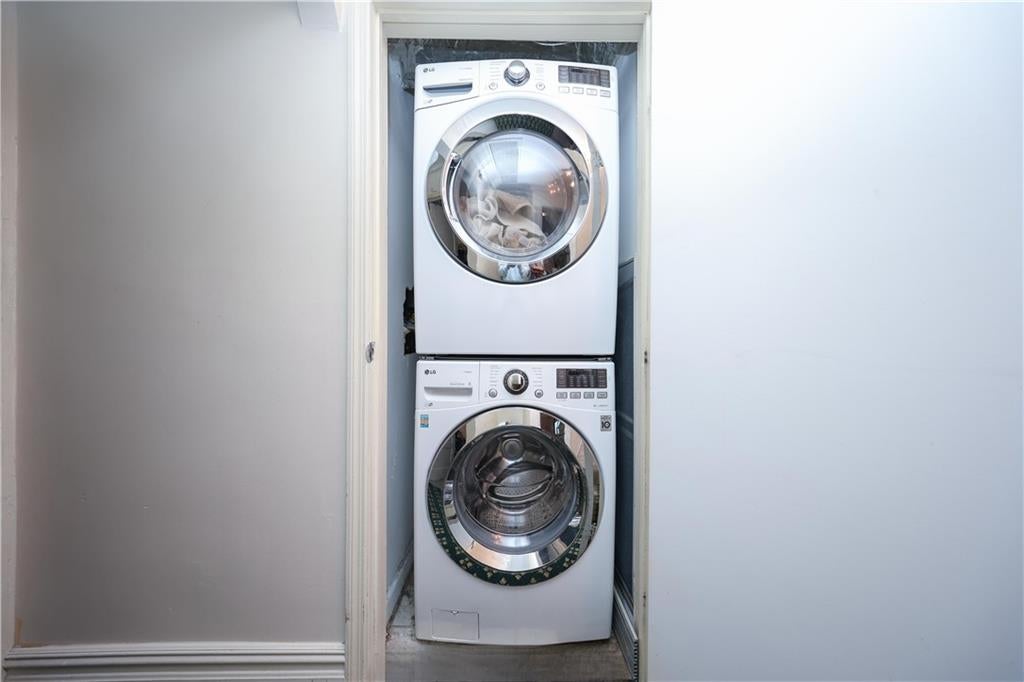 Brooklyn, New York, 11229, United States, 5 Bedrooms Bedrooms, ,3 BathroomsBathrooms,Residential,Active,1968110