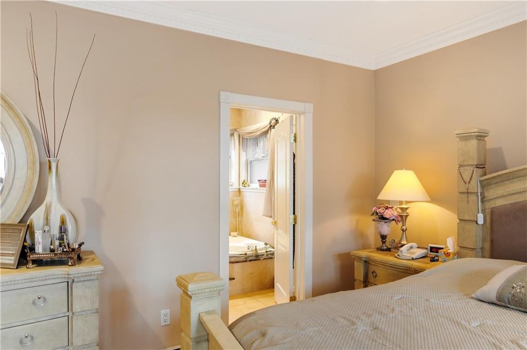 Staten Island, New York, 10304, United States, 4 Bedrooms Bedrooms, ,4 BathroomsBathrooms,Residential,Active,1997634