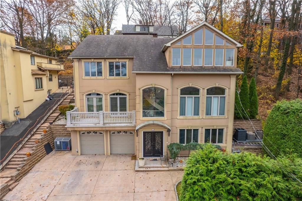 Staten Island, New York, 10304, United States, 4 Bedrooms Bedrooms, ,4 BathroomsBathrooms,Residential,Active,1997634