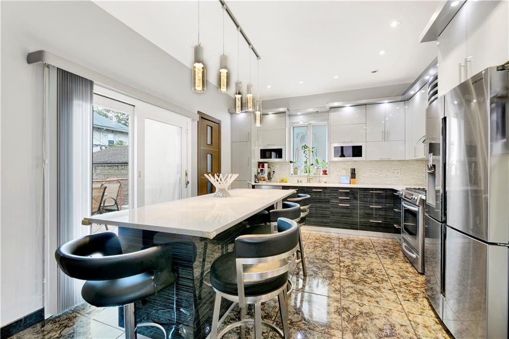 Brooklyn, New York, 11214, United States, ,Residential,Pending,1702499