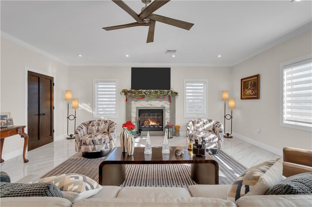 Staten Island, New York, 10307, United States, 4 Bedrooms Bedrooms, ,4 BathroomsBathrooms,Residential,Active,2009406