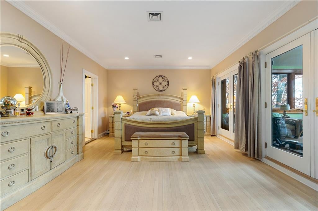 Staten Island, New York, 10304, United States, 4 Bedrooms Bedrooms, ,4 BathroomsBathrooms,Residential,Active,1997634