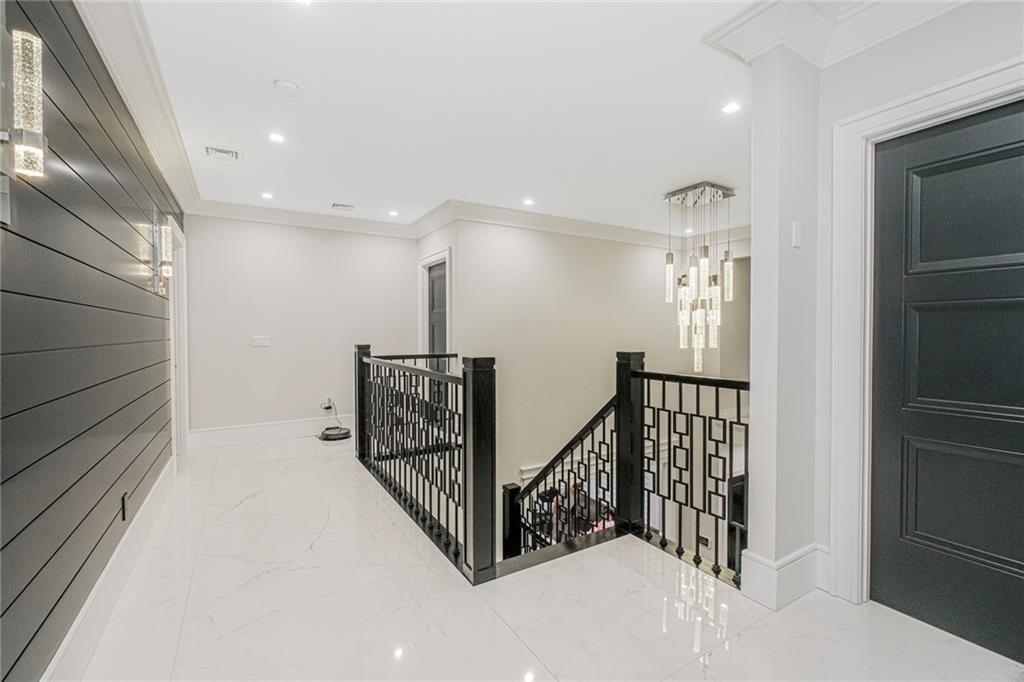 Staten Island, New York, 10304, United States, 4 Bedrooms Bedrooms, ,4 BathroomsBathrooms,Residential,Active,1968381